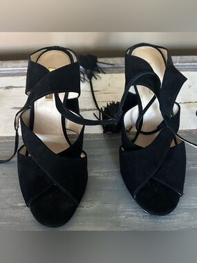 Louise et Cie Black Suede Lace Up Heels Size 7.5 / 38 Block Heel Sandals